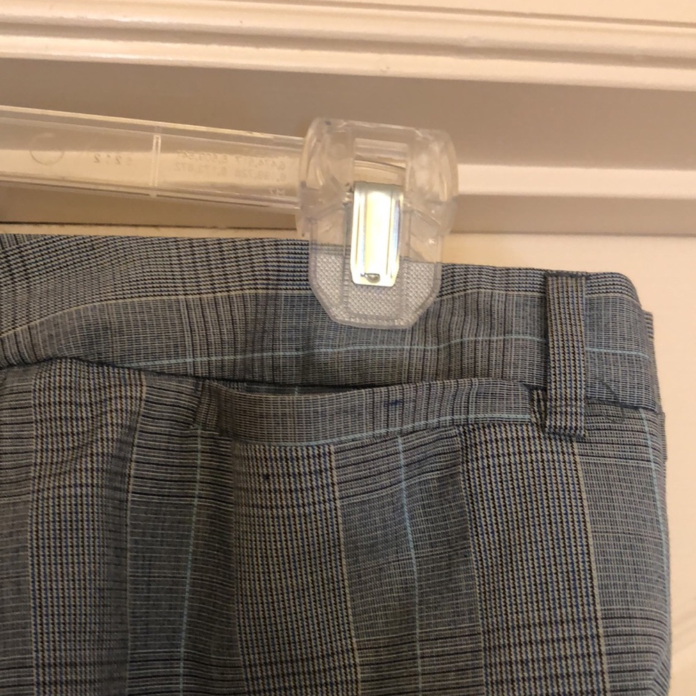 NWOT suit; fully lined plaid suit - Picture 11 of 12